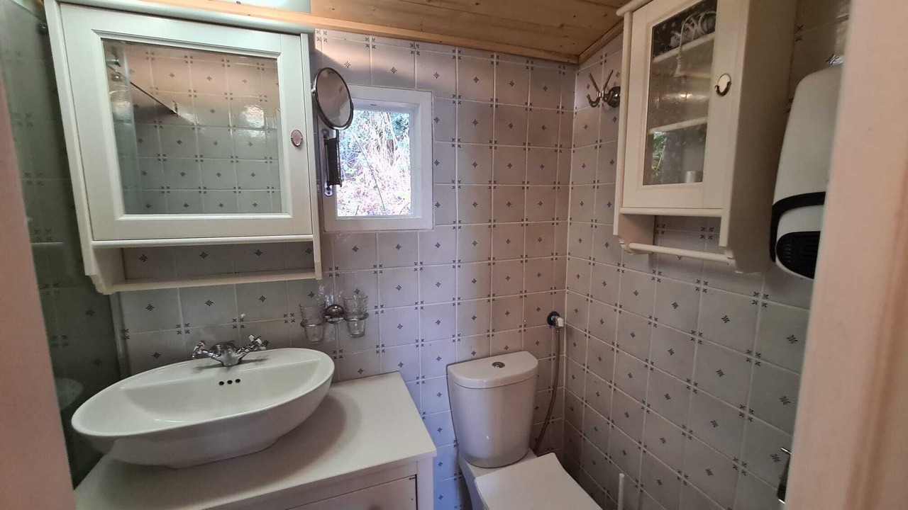 Photo of Bathroom in Vrachos
