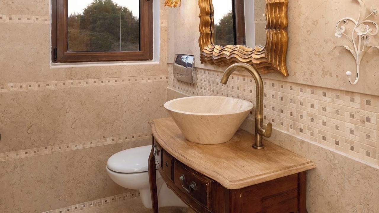 Photo of Bathroom in Petaloudes