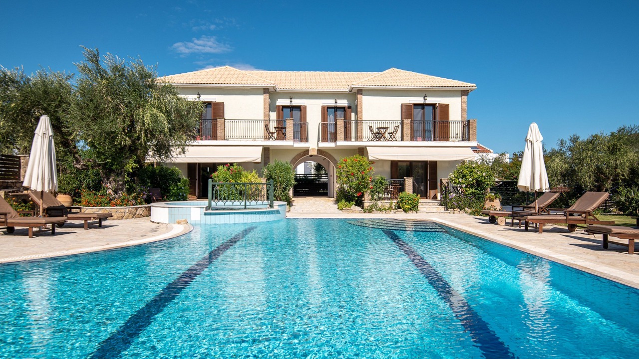Photo of Outdoor in Alonia