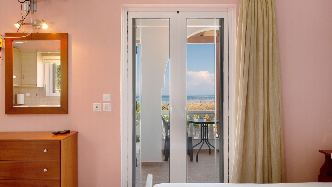 Photo of Bedroom in Alonia