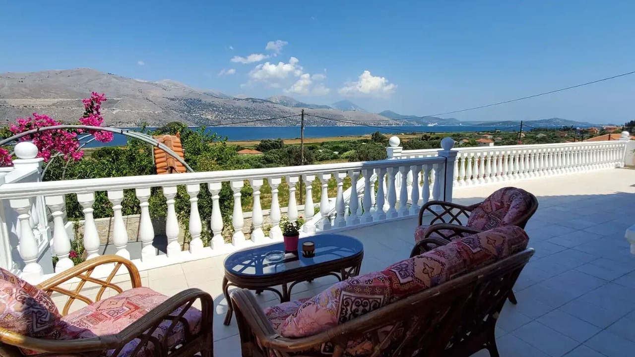 Photo of Patio Balcony in Paliki