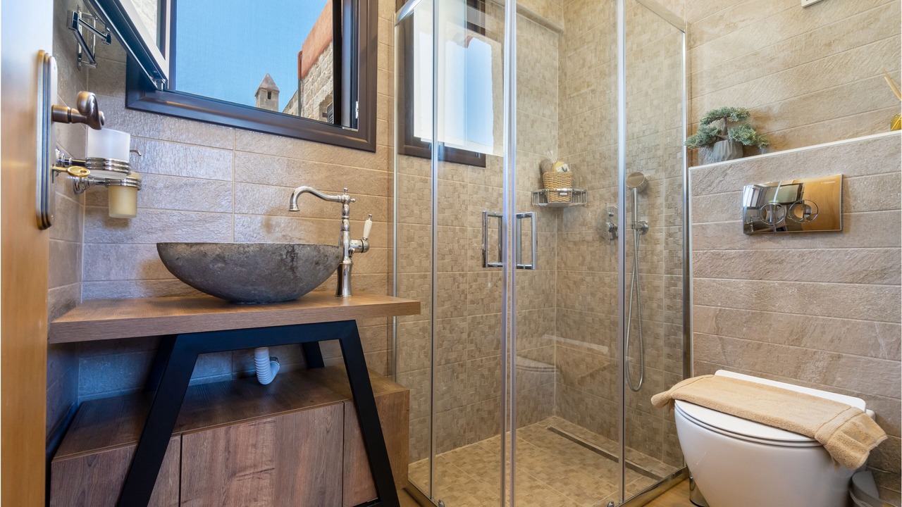Photo of Bathroom in Rhodes Old Town