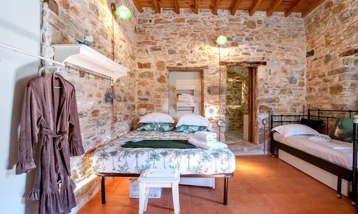Photo of Bedroom in Naxos Town