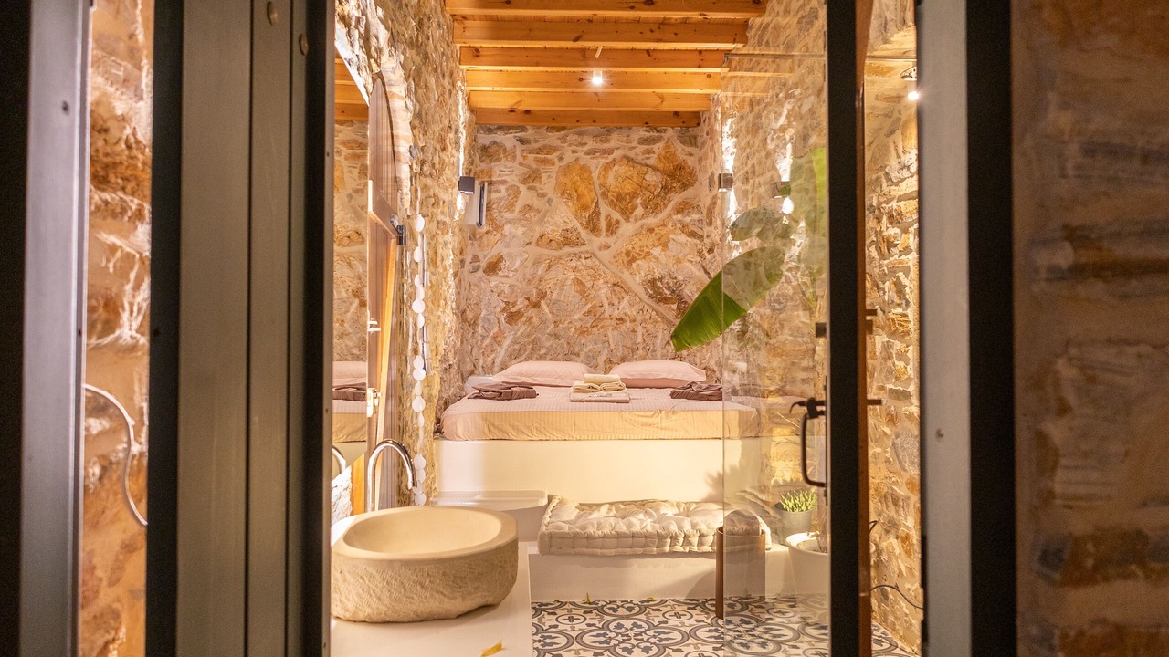 Photo of Bedroom in Naxos Town
