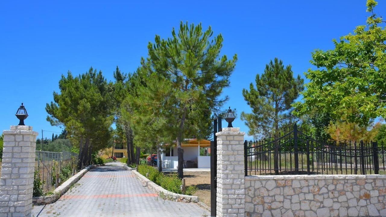Photo of Outdoor in Melikia