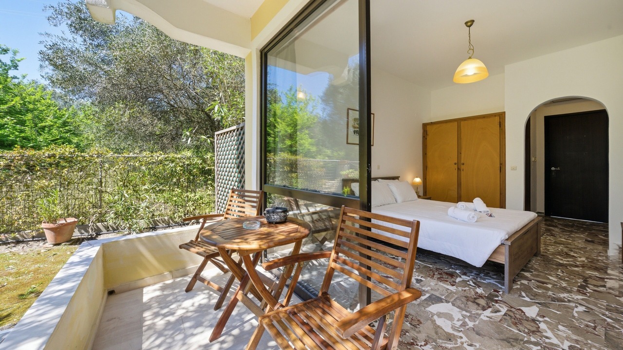 Photo of Bedroom in Melikia