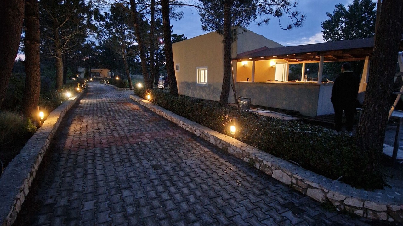 Photo of Outdoor in Melikia