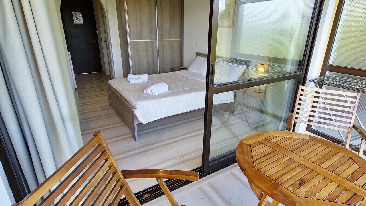 Photo of Bedroom in Melikia