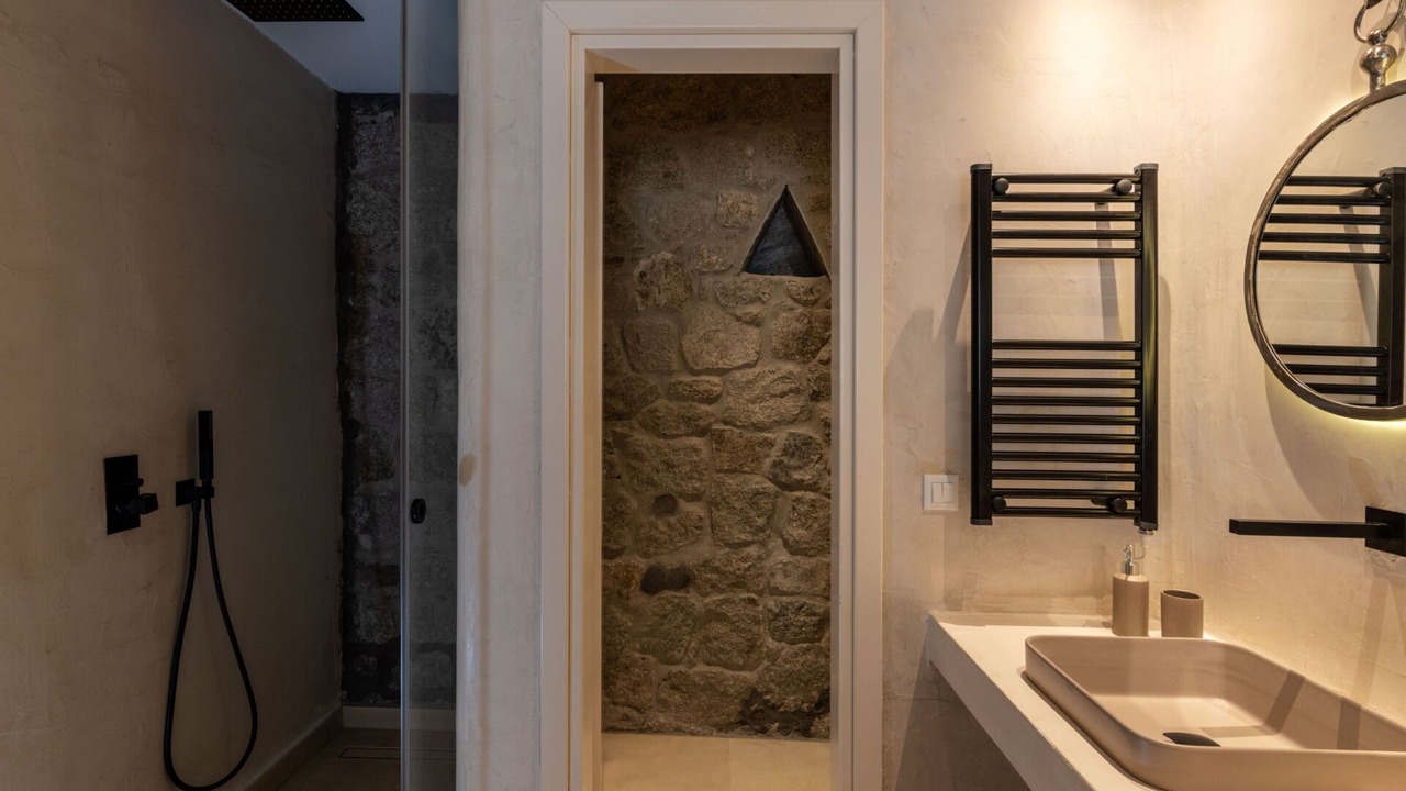 Photo of Bathroom in Kanalia