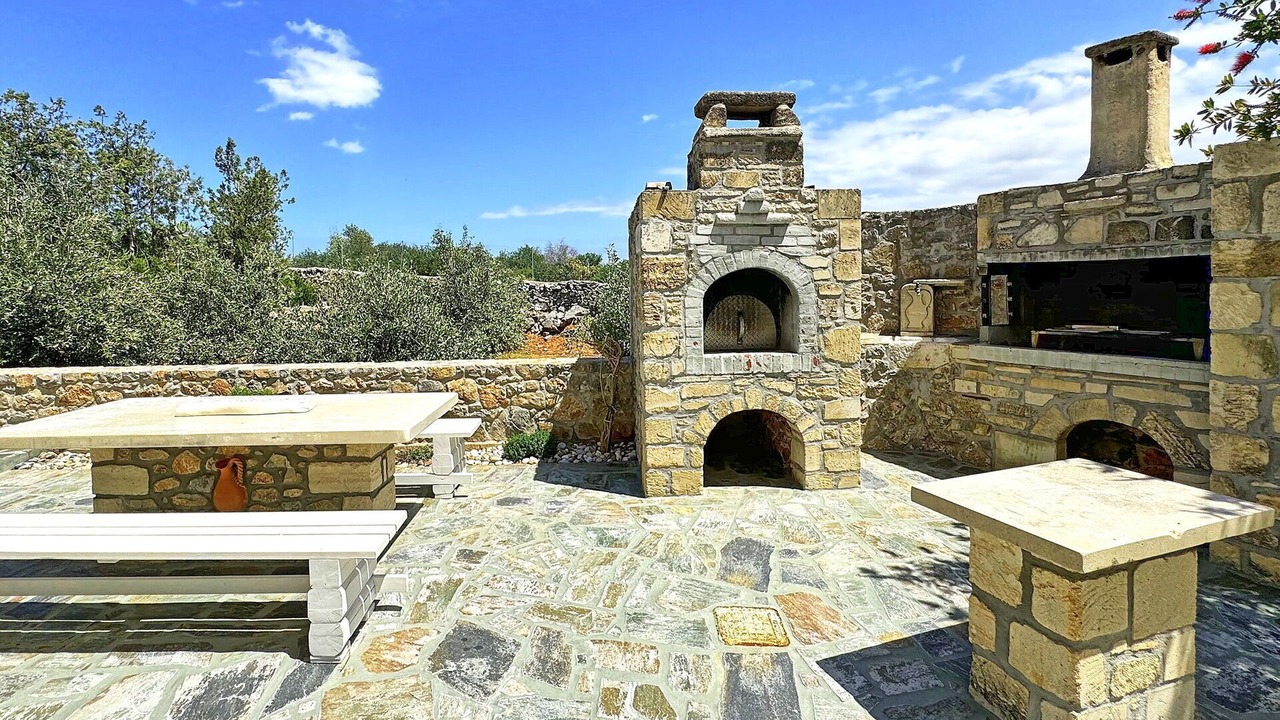 Photo of Outdoor in Embrosneros