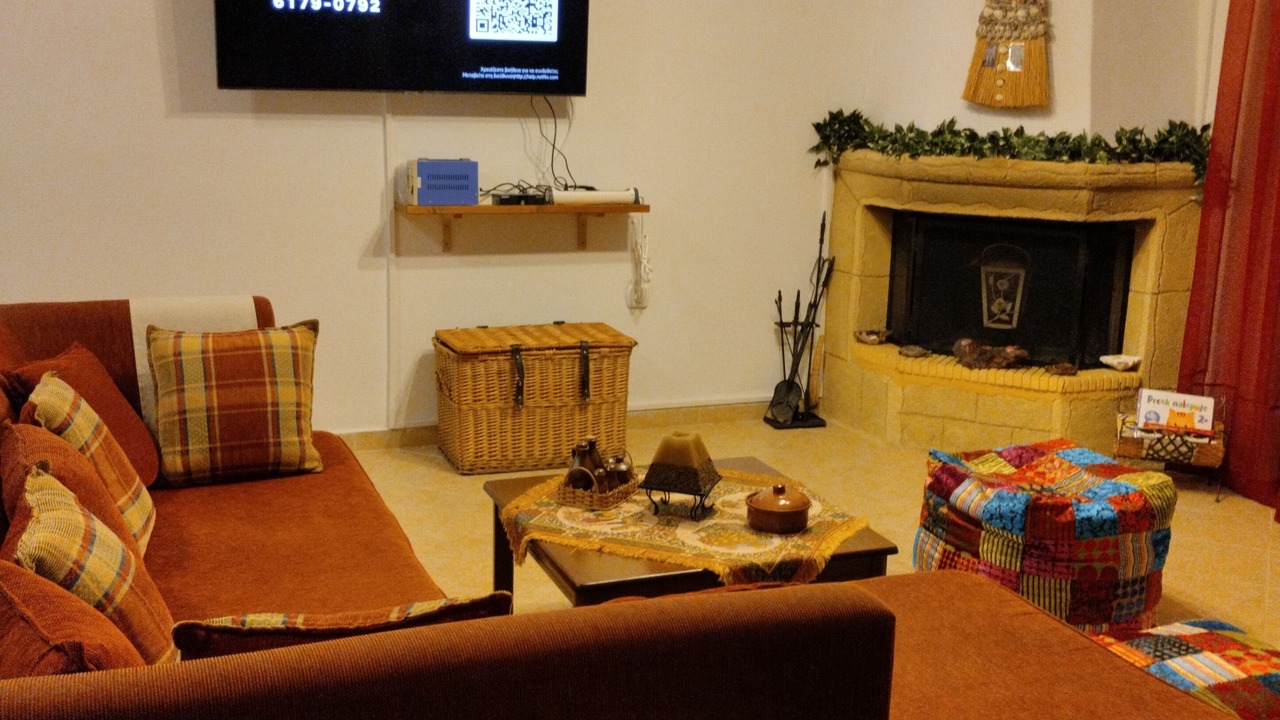 Photo of Livingroom in Lahania