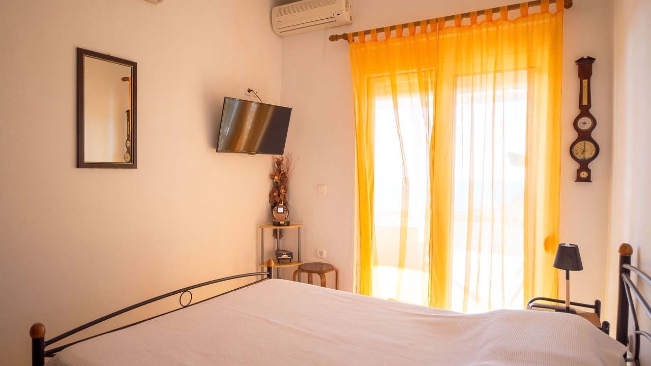 Photo of Bedroom in Lahania