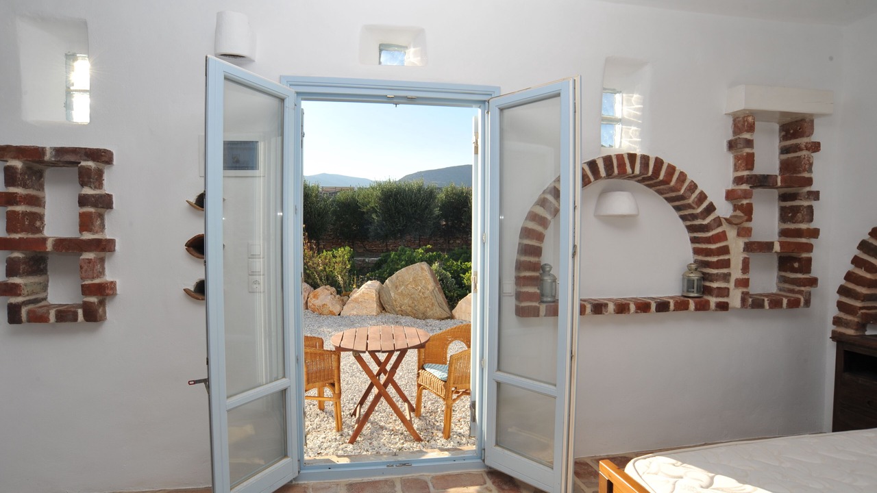 Photo of Bedroom in Drios