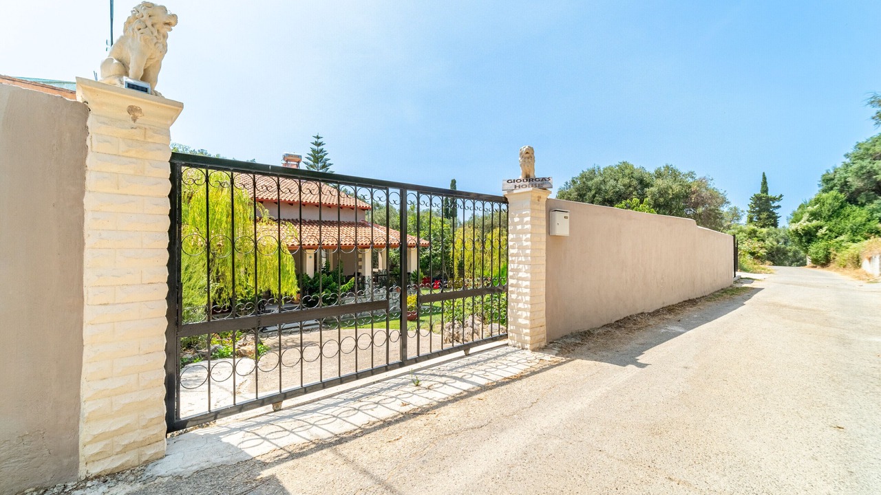 Photo of Outdoor in Chlomatiana