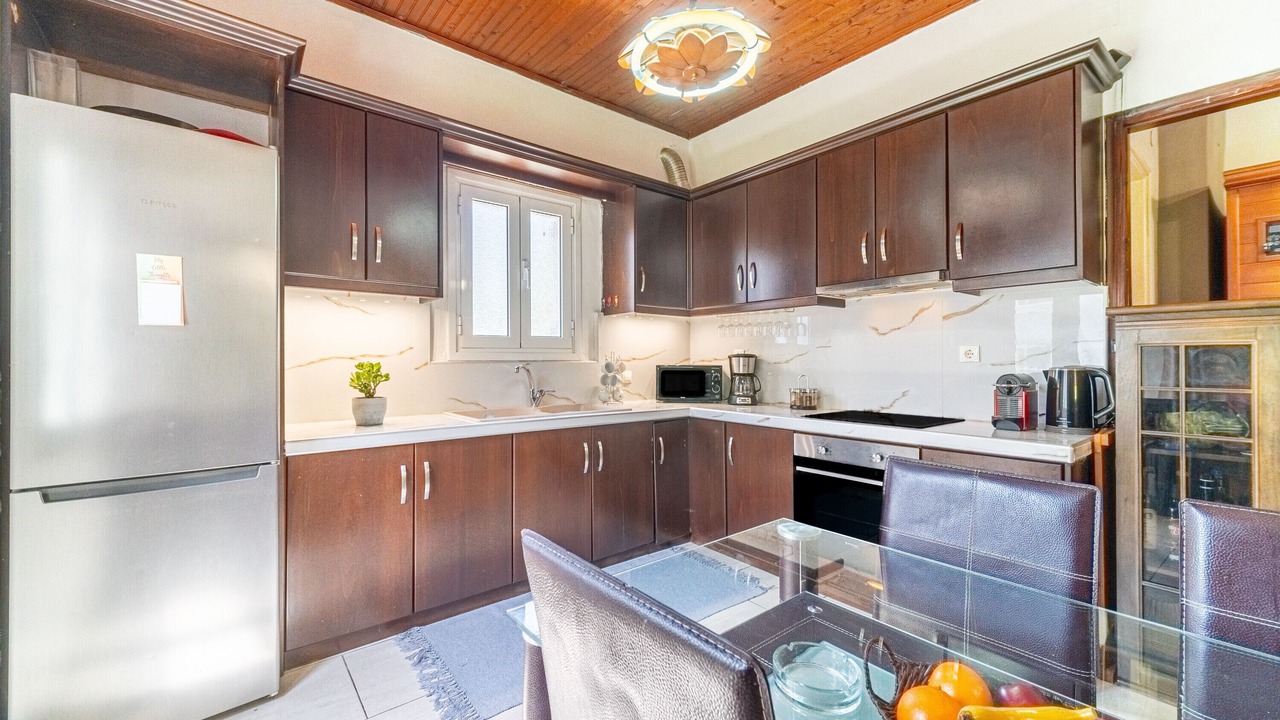 Photo of Kitchen in Chlomatiana