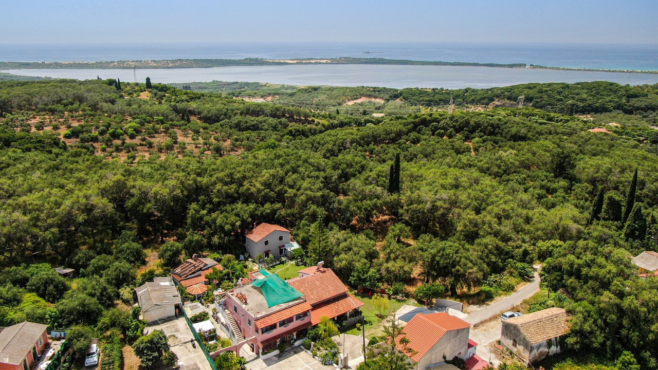 Photo of Outdoor in Chlomatiana