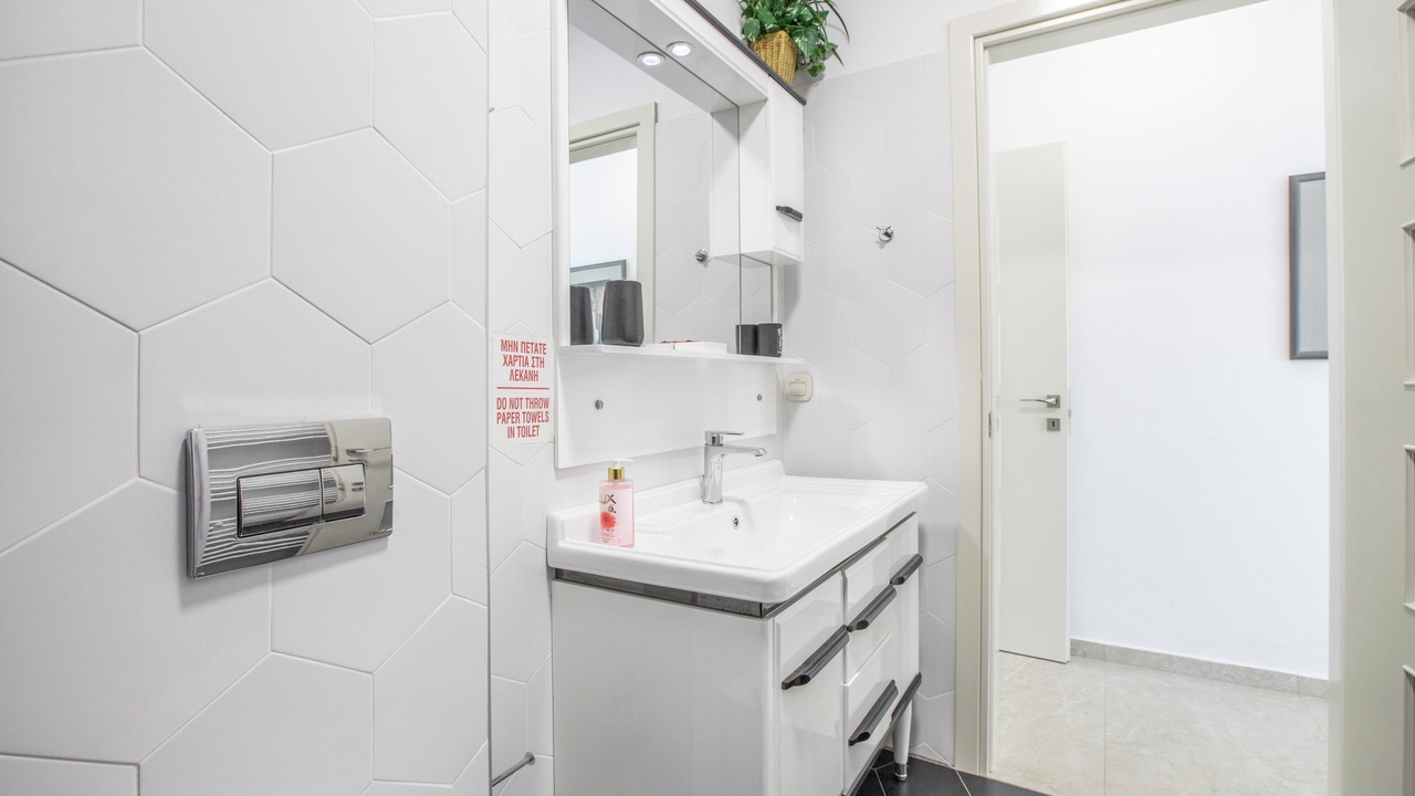 Photo of Bathroom in Kamilari