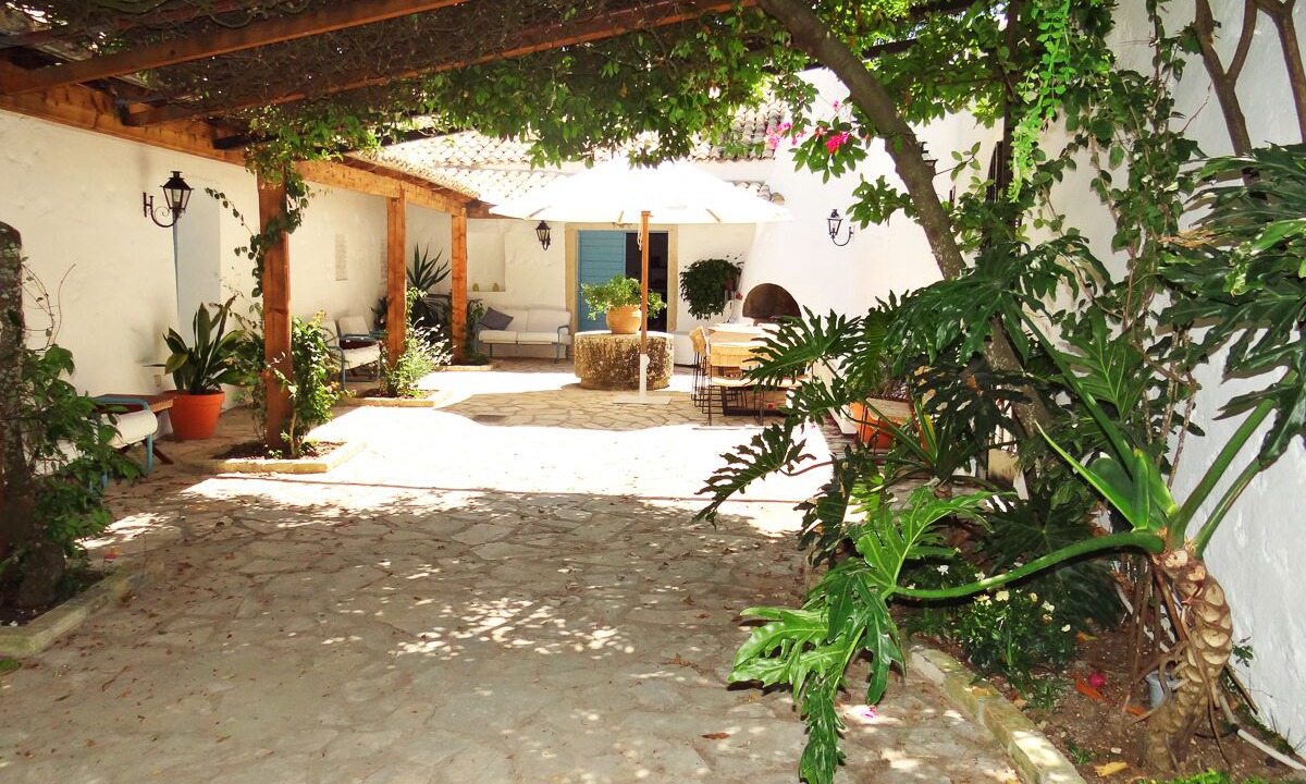 Photo of Patio Balcony in Chlomos