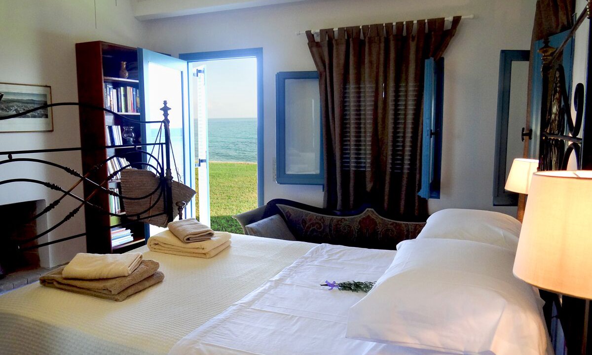 Photo of Bedroom in Chlomos