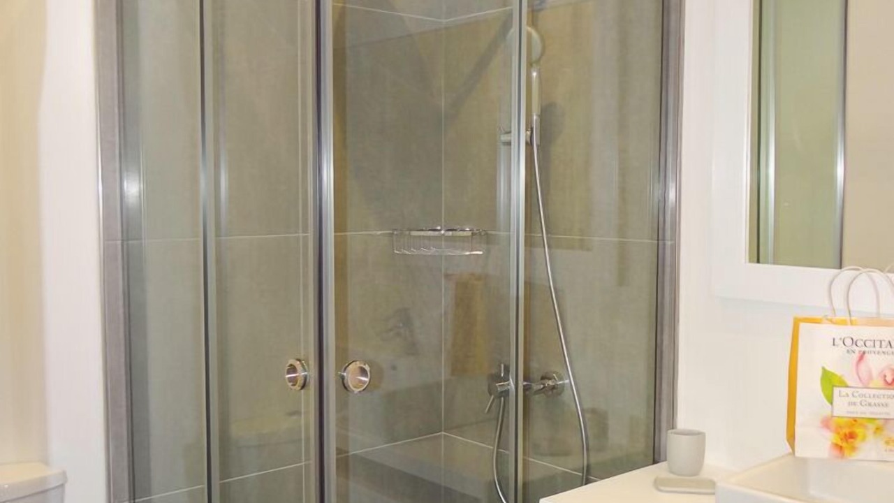 Photo of Bathroom in Chlomos