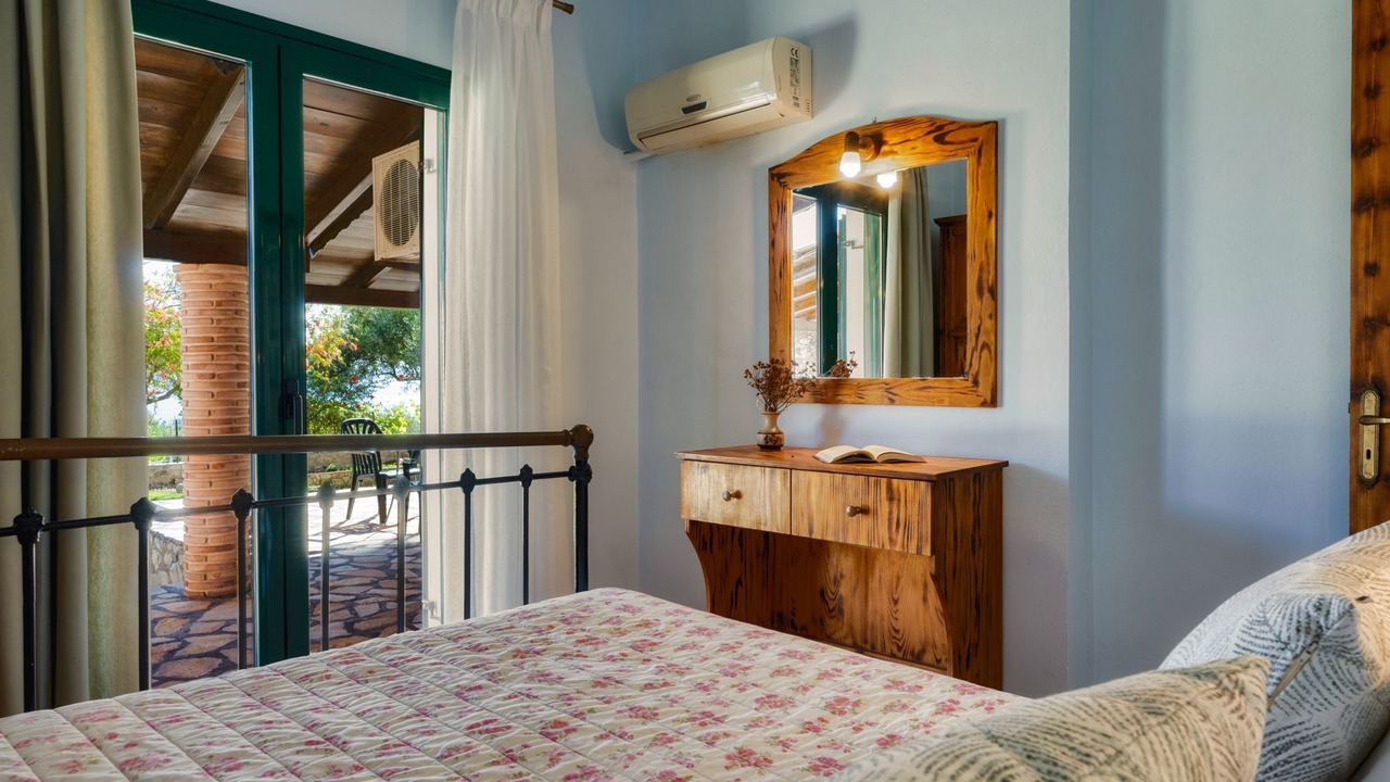 Photo of Bedroom in Marathias