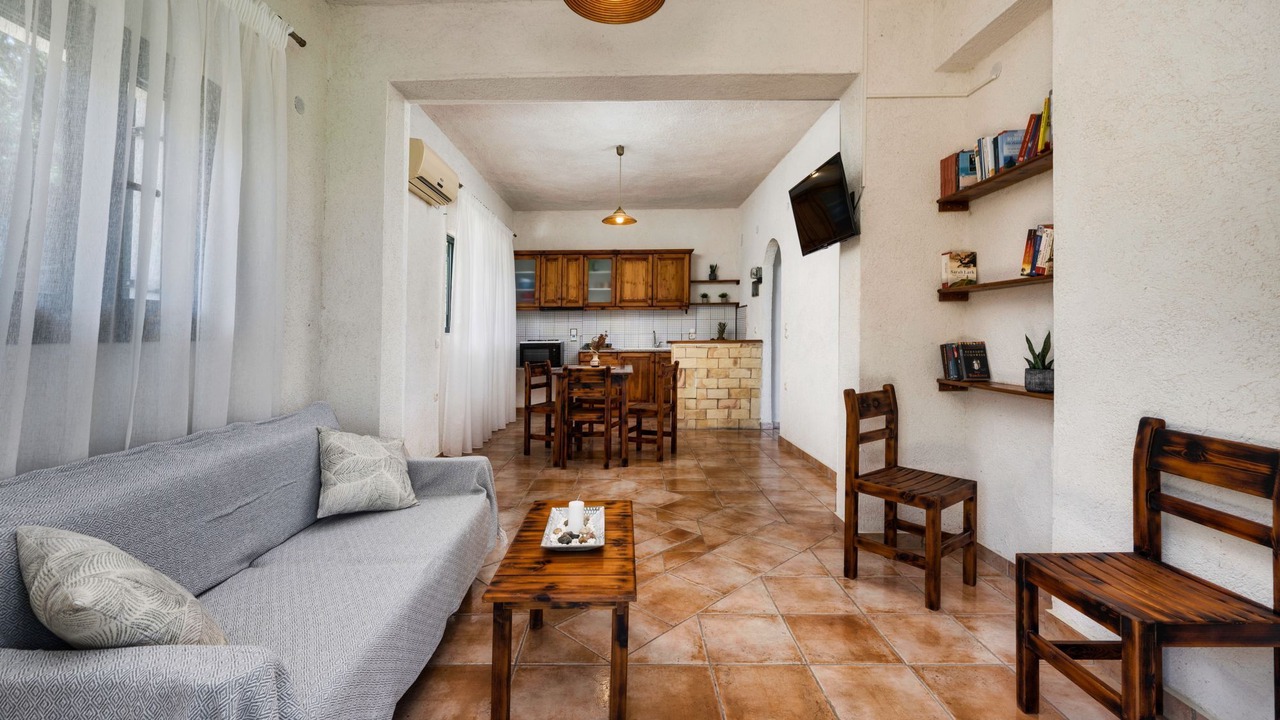 Photo of Livingroom in Marathias