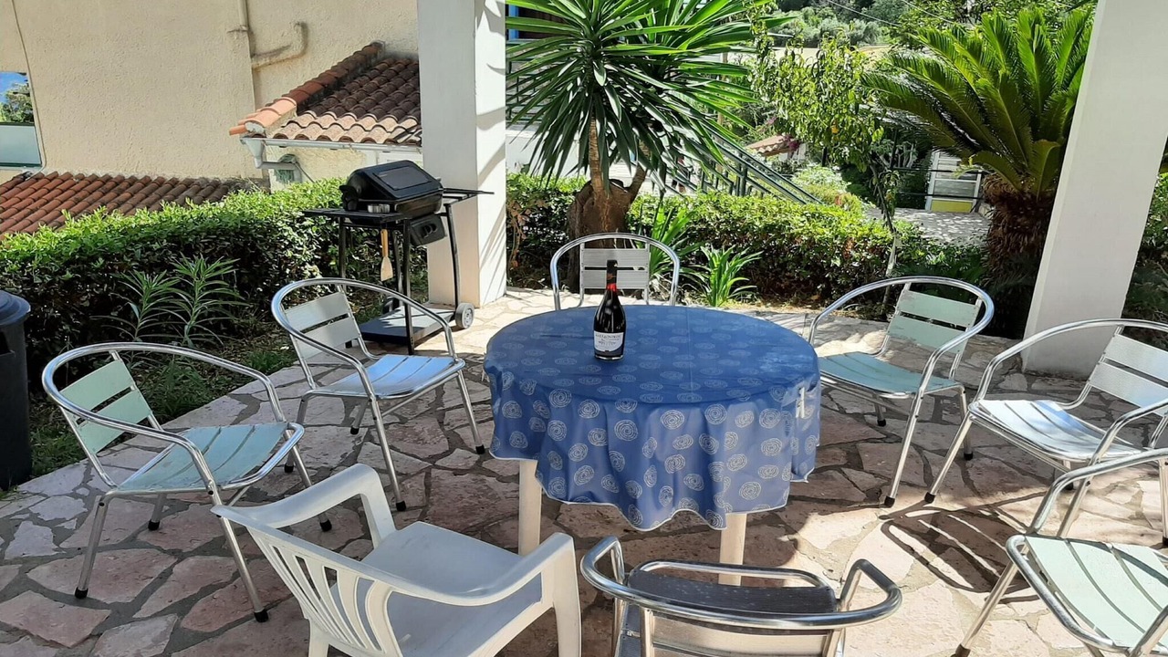 Photo of Patio Balcony in Dafnata