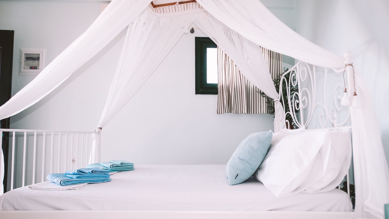 Photo of Bedroom in Milos