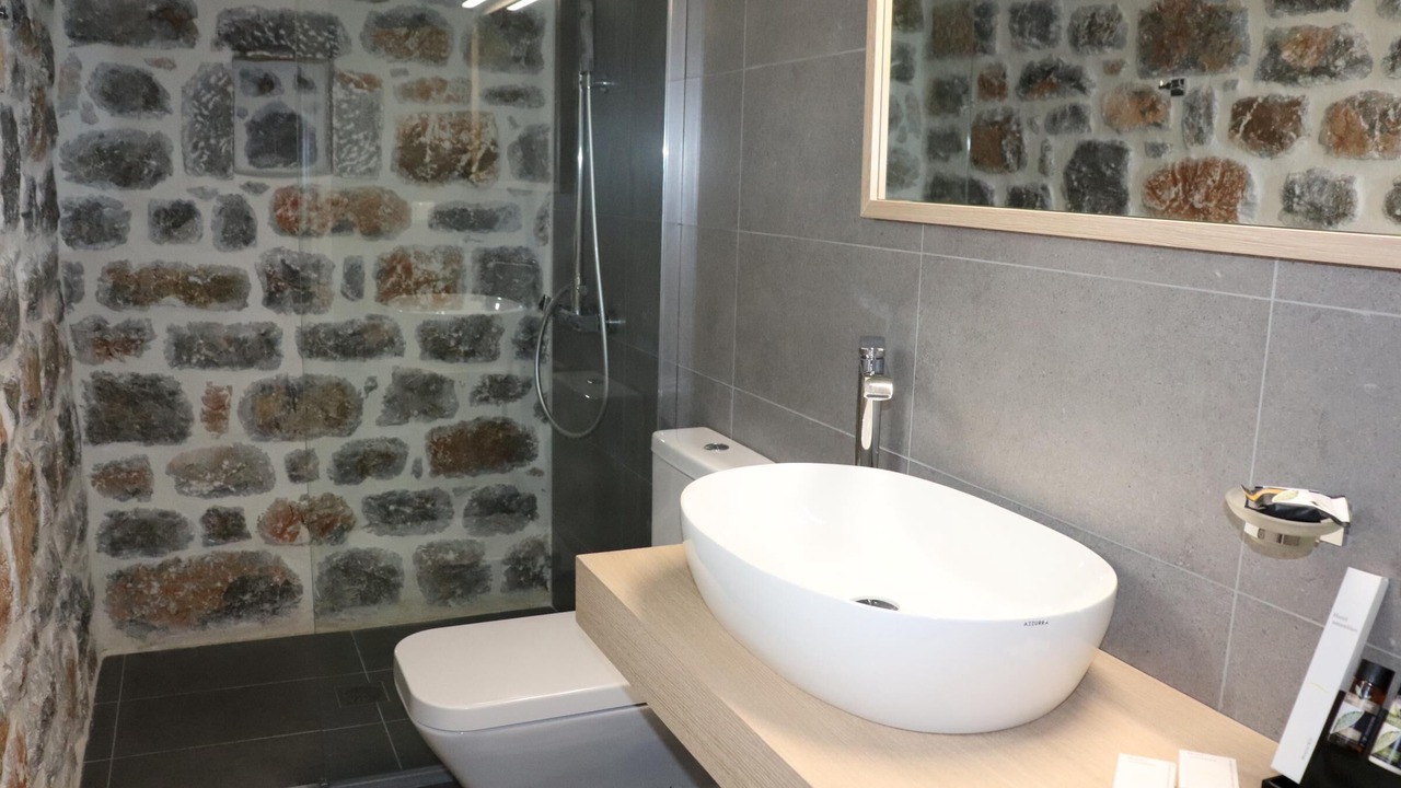 Photo of Bathroom in Limeni