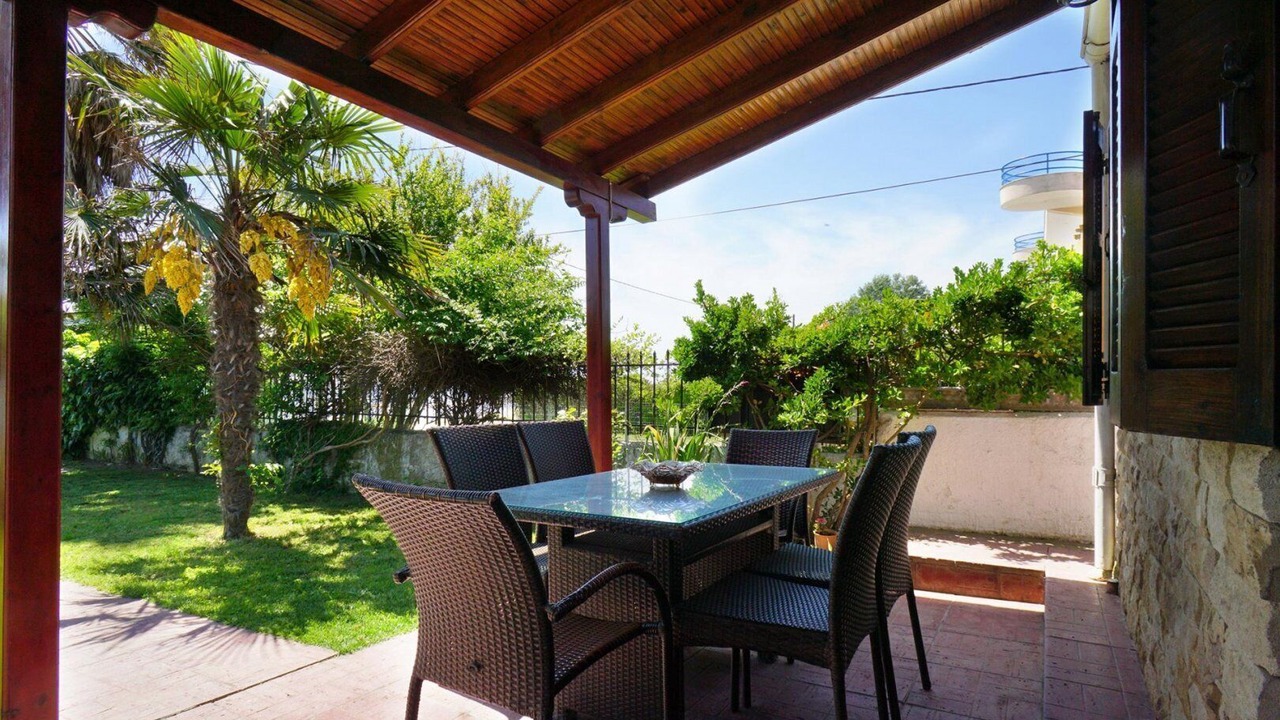 Photo of Outdoor in Lefkippos