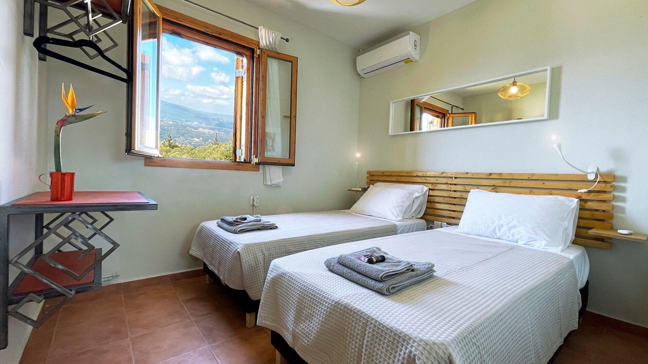 Photo of Bedroom in Drapanos