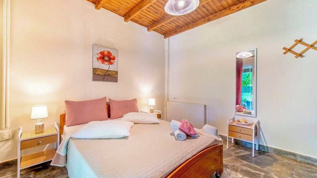 Photo of Bedroom in Chalikounas