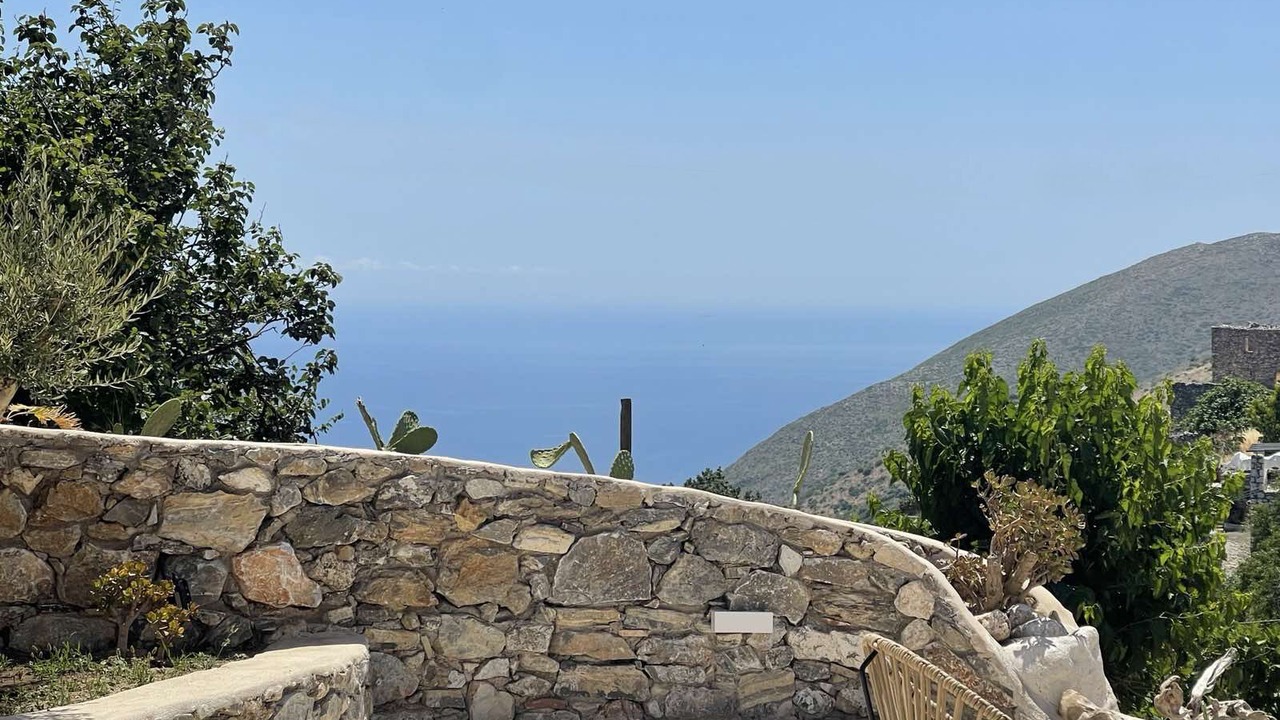Photo of Outdoor in East Mani