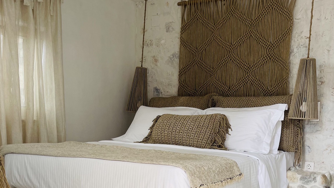 Photo of Bedroom in East Mani