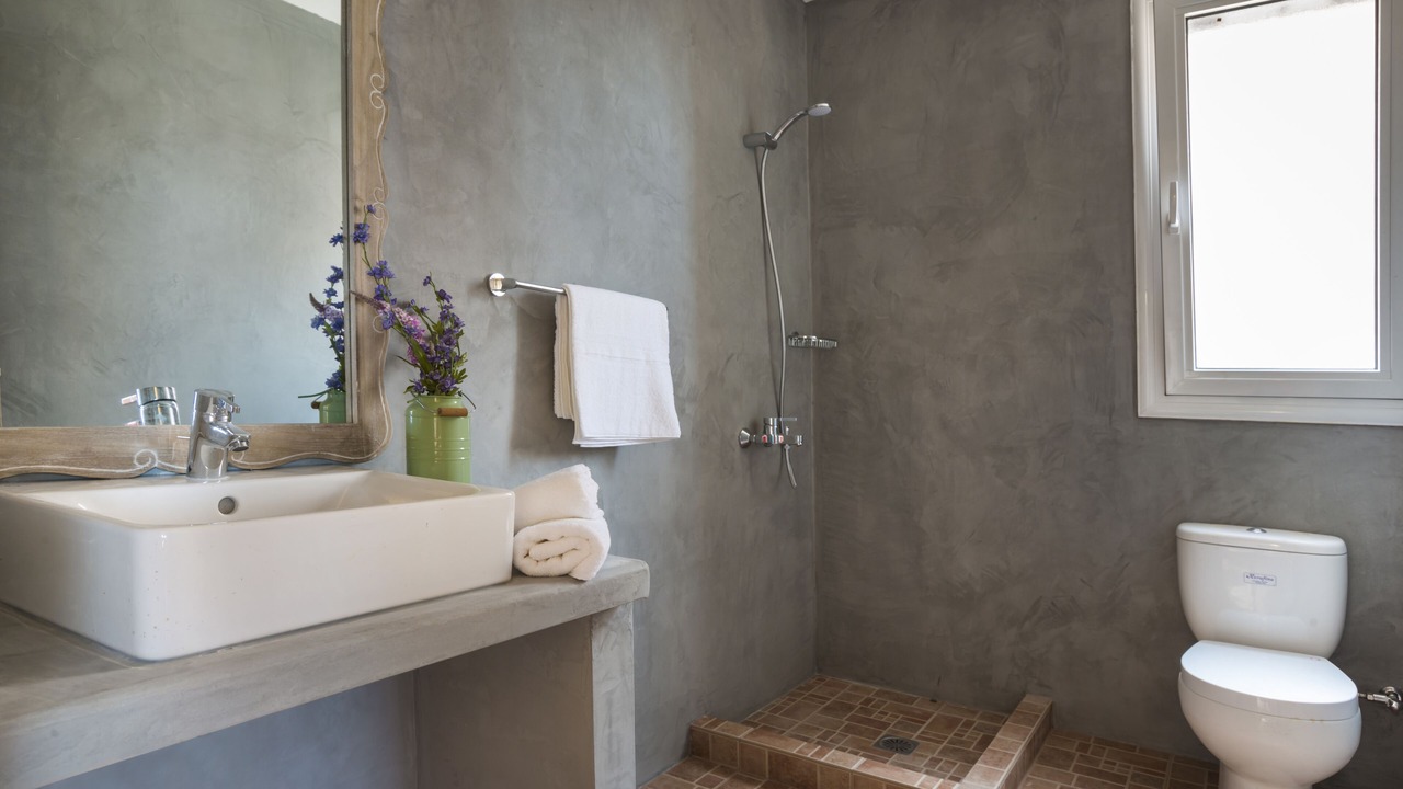Photo of Bathroom in Chalikeri