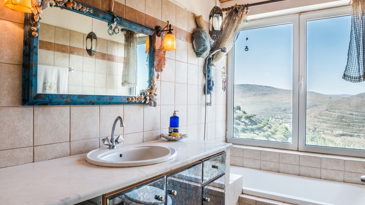Photo of Bathroom in Kalo Chorio