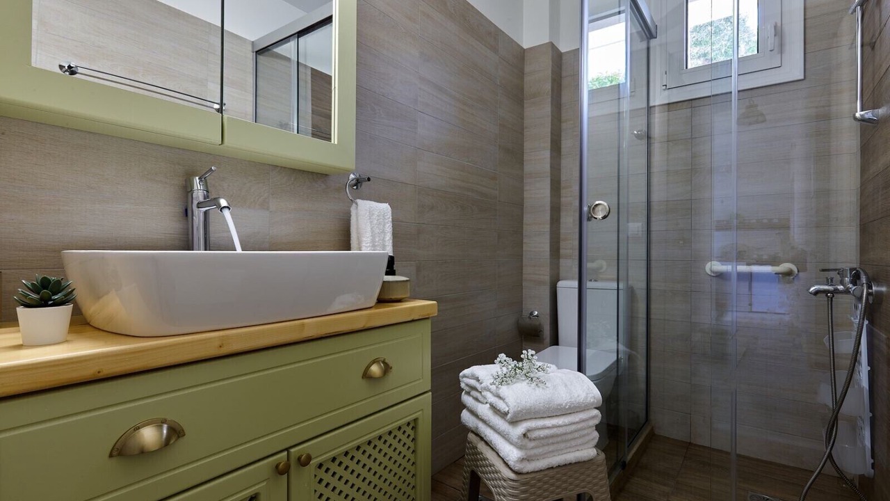 Photo of Bathroom in Voutai