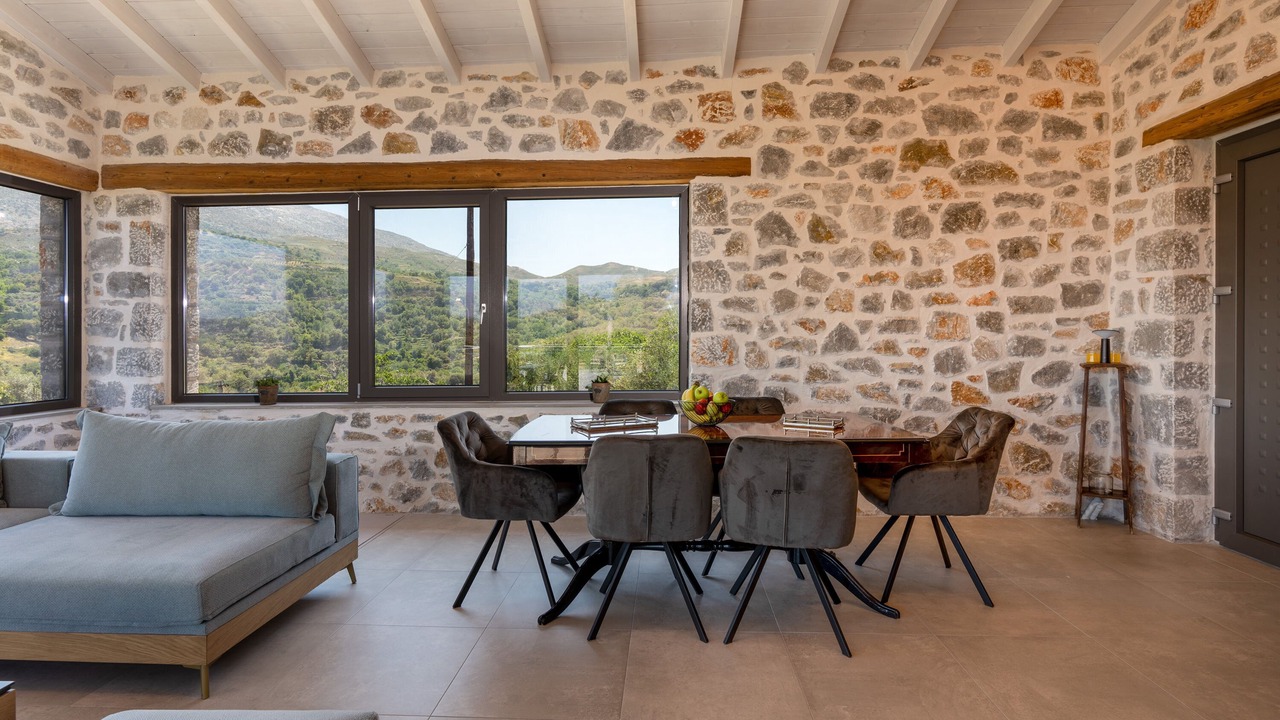 Photo of Livingroom in Mesonisia