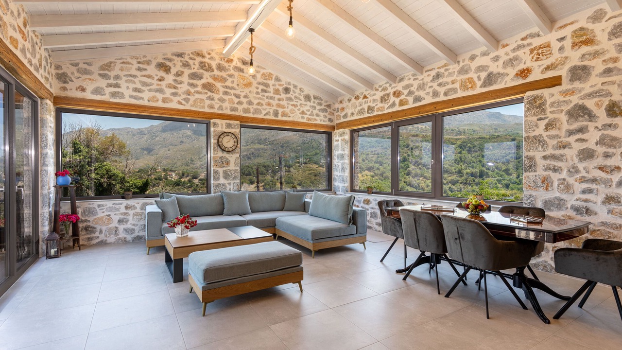 Photo of Livingroom in Mesonisia