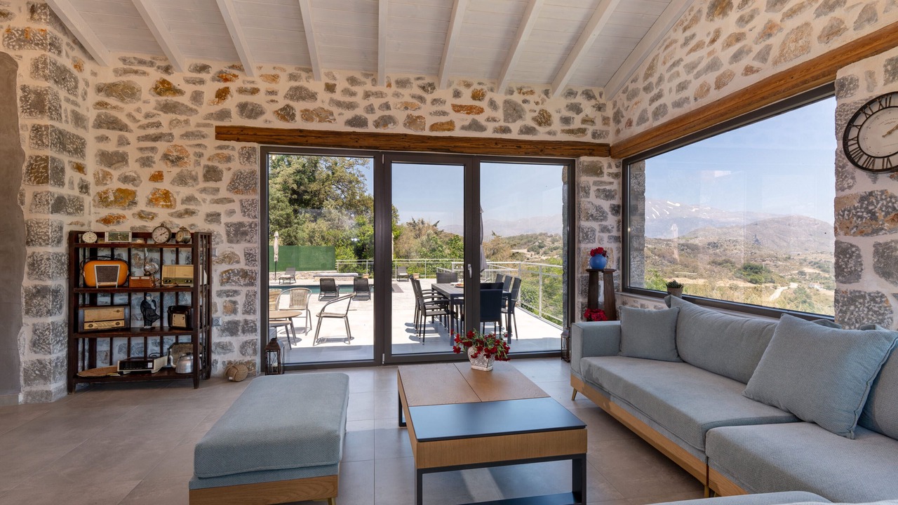 Photo of Livingroom in Mesonisia