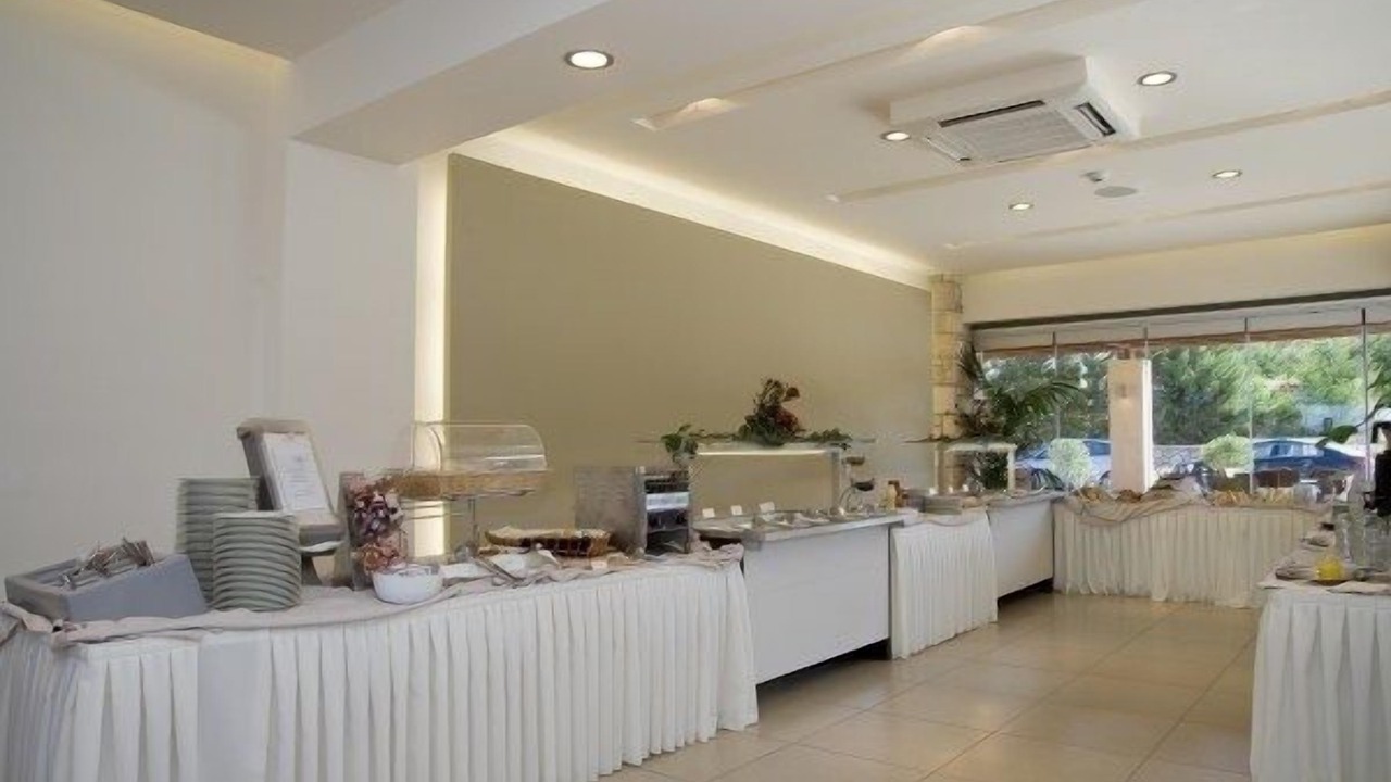 Photo of Others in Pefkos