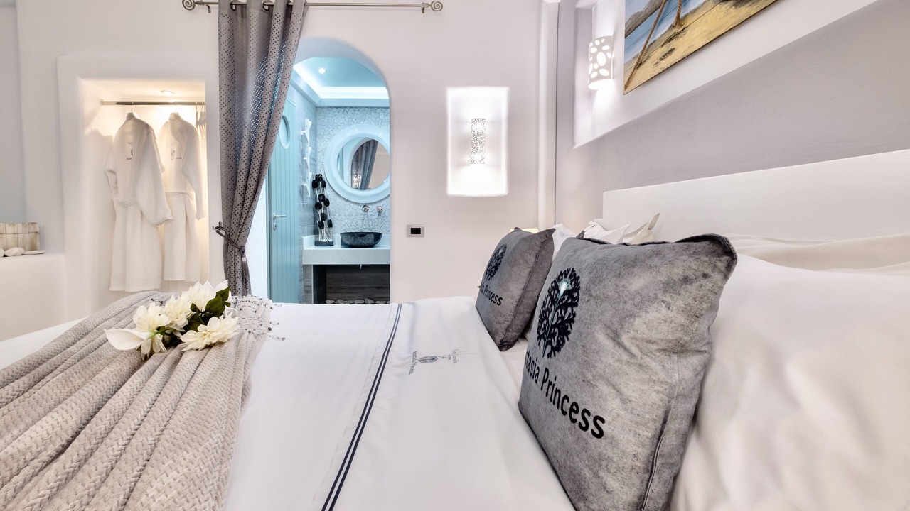 Photo of Bedroom in Perissa