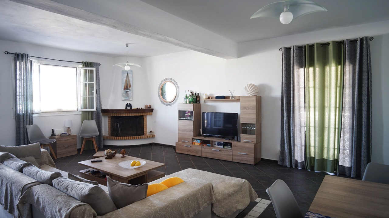 Photo of Livingroom in Gavrio