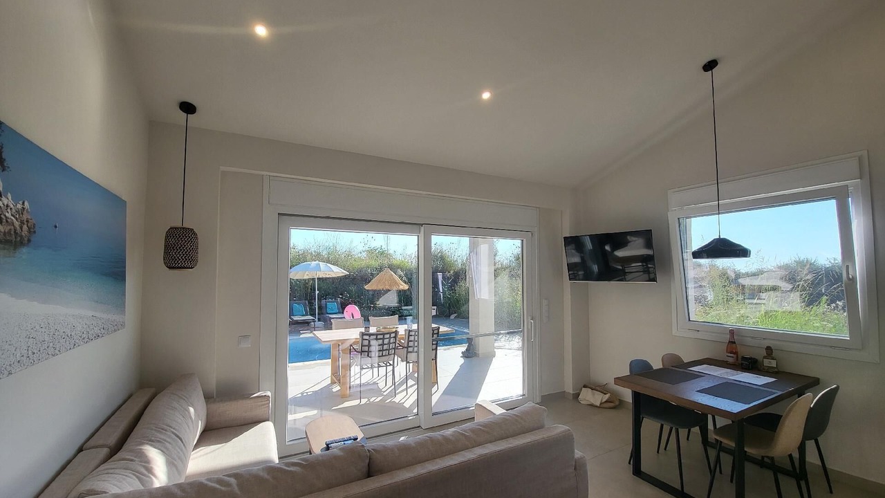 Photo of Livingroom in Skala Potamias