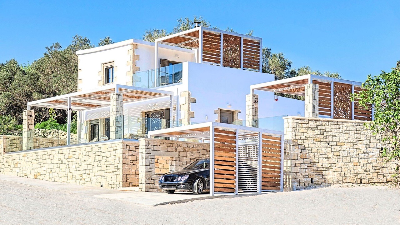 Photo of Others in Kavallos