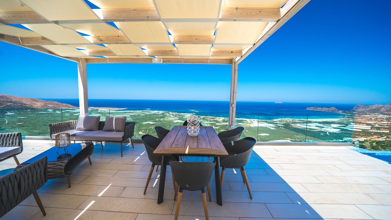 Photo of Outdoor in Platanos