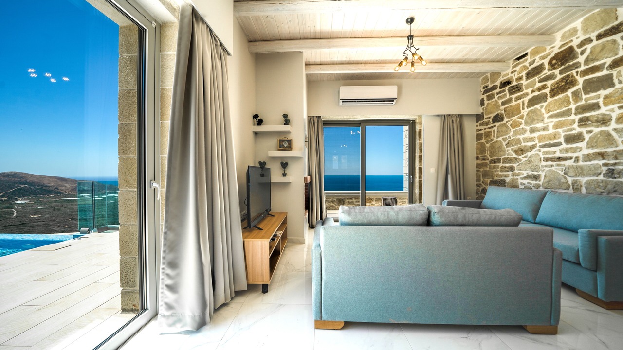 Photo of Livingroom in Platanos