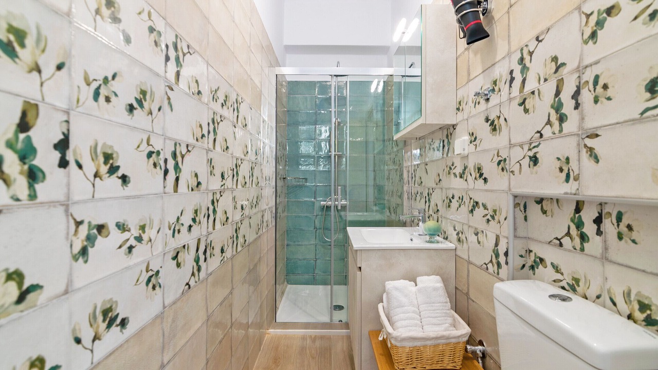 Photo of Bathroom in Adele