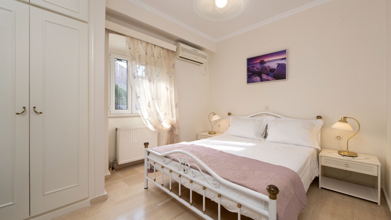 Photo of Bedroom in Sinarades