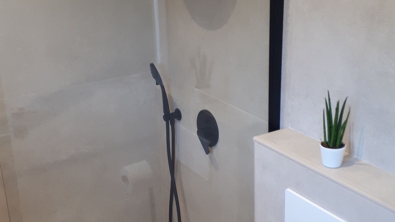 Photo of Bathroom in Golden Beach